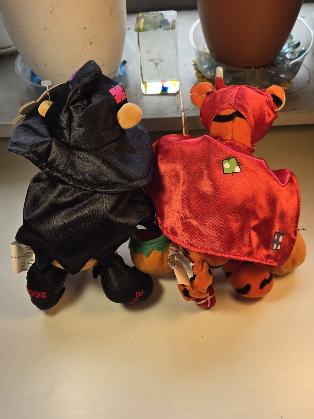 Disney Mouseketoys Winnie the Pooh & Tigger Plushies in Halloween Costume Bundle - Picture 3 of 11